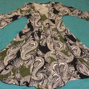 Elbow length flowy dress